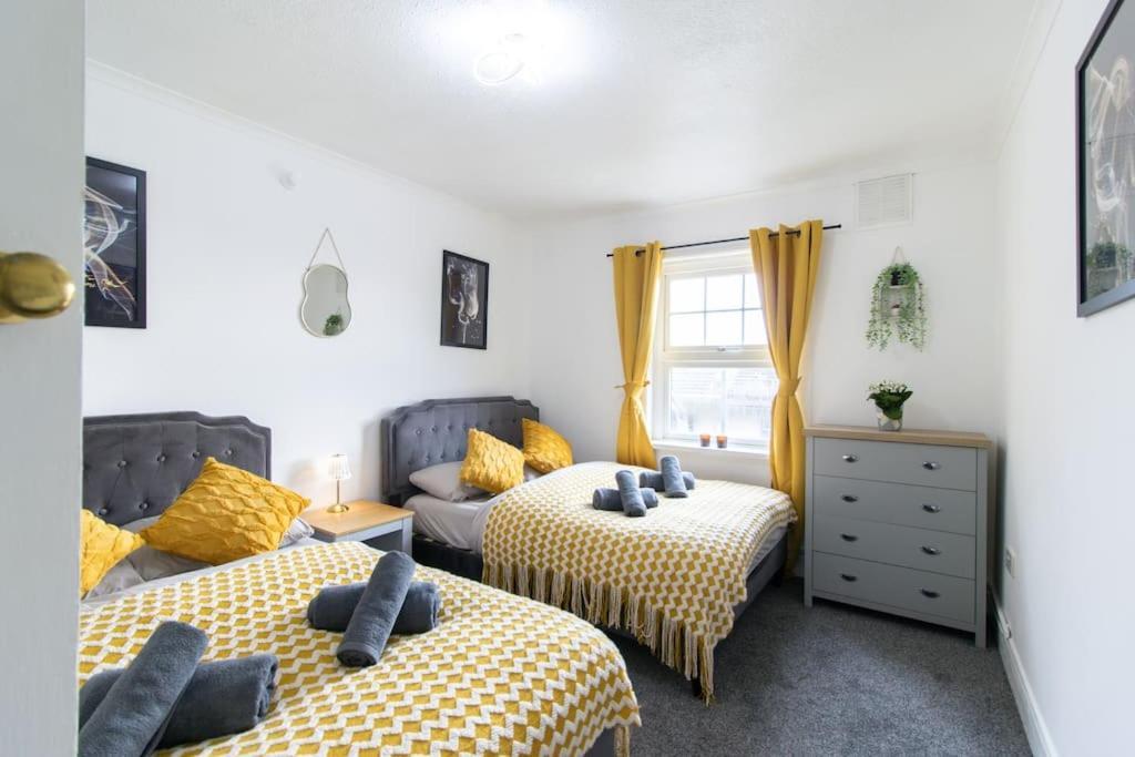 Open Mind Property - Southsea With Free Parking Portsmouth Buitenkant foto